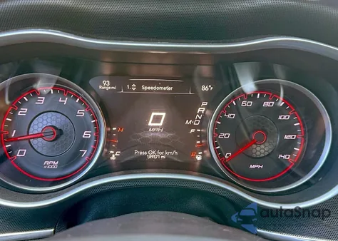 2015 Dodge Charger Sxt z USA, uszkodzony, nr VIN 2C3CDXHG4FH725685